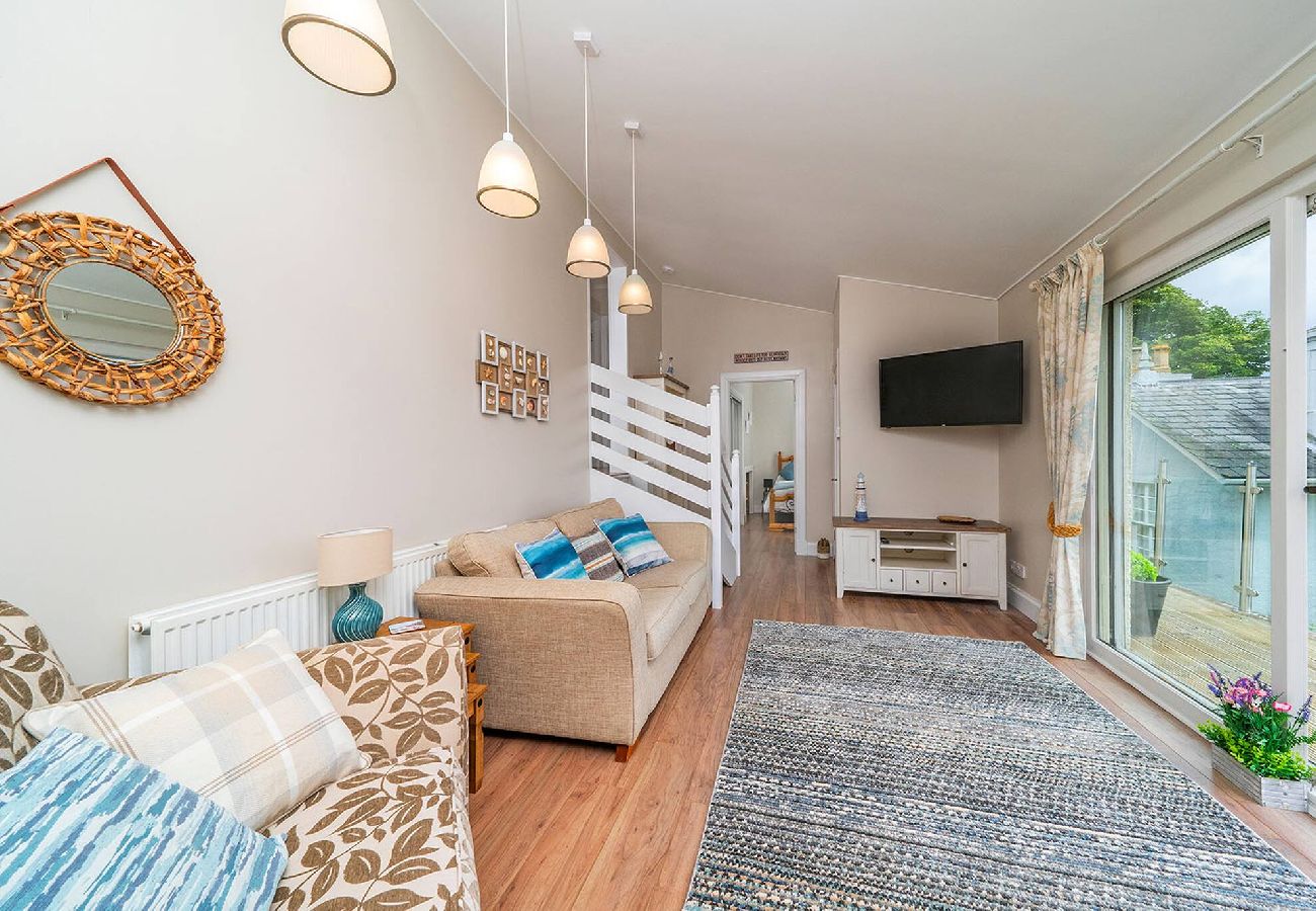 House in Broughty Ferry - FerryView Cottage