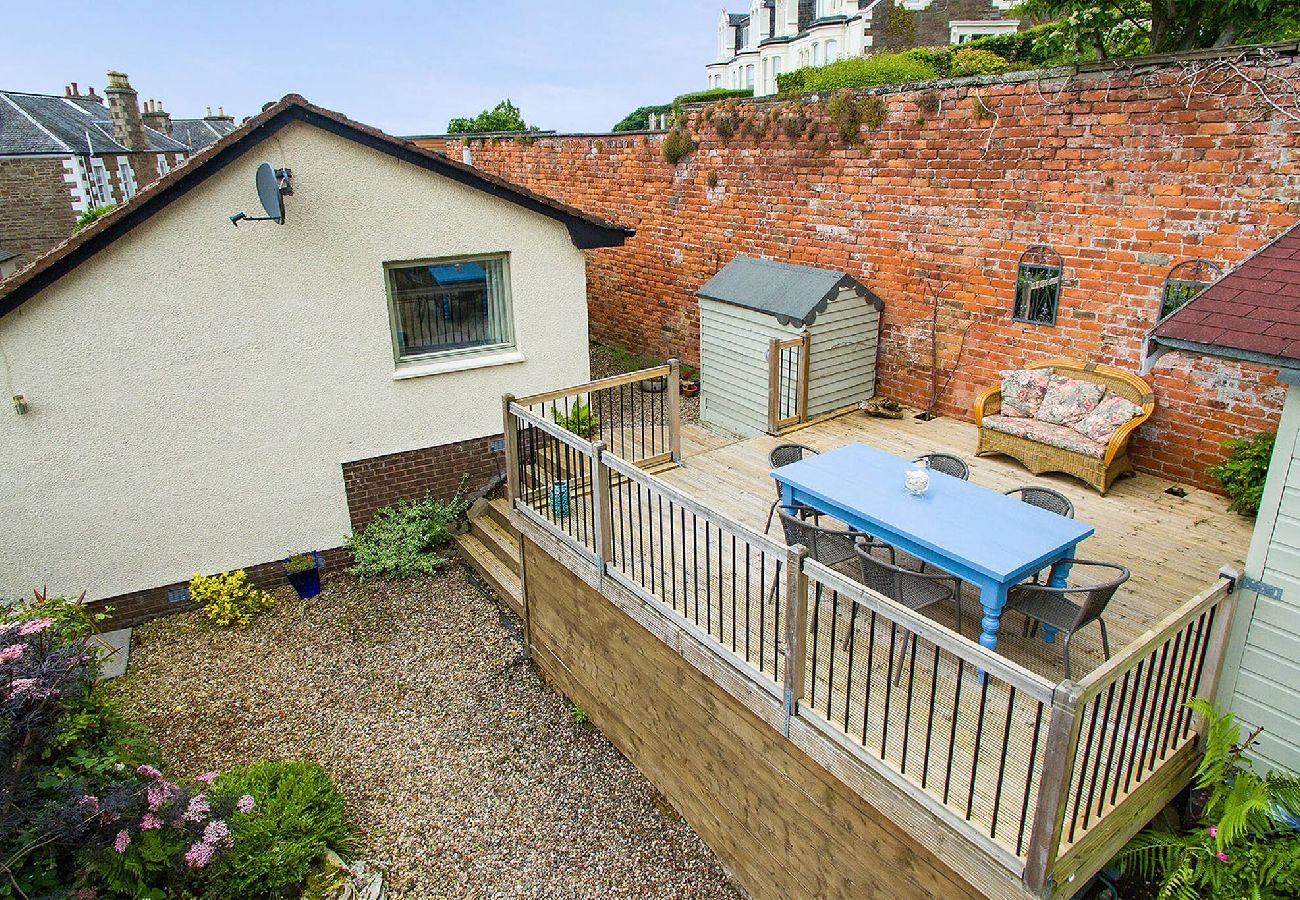 House in Broughty Ferry - FerryView Cottage