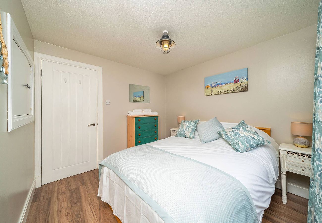 House in Broughty Ferry - FerryView Cottage