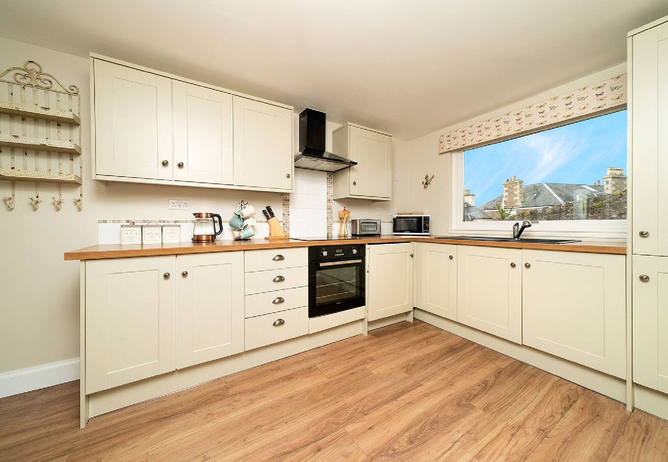 House in Broughty Ferry - FerryView Cottage