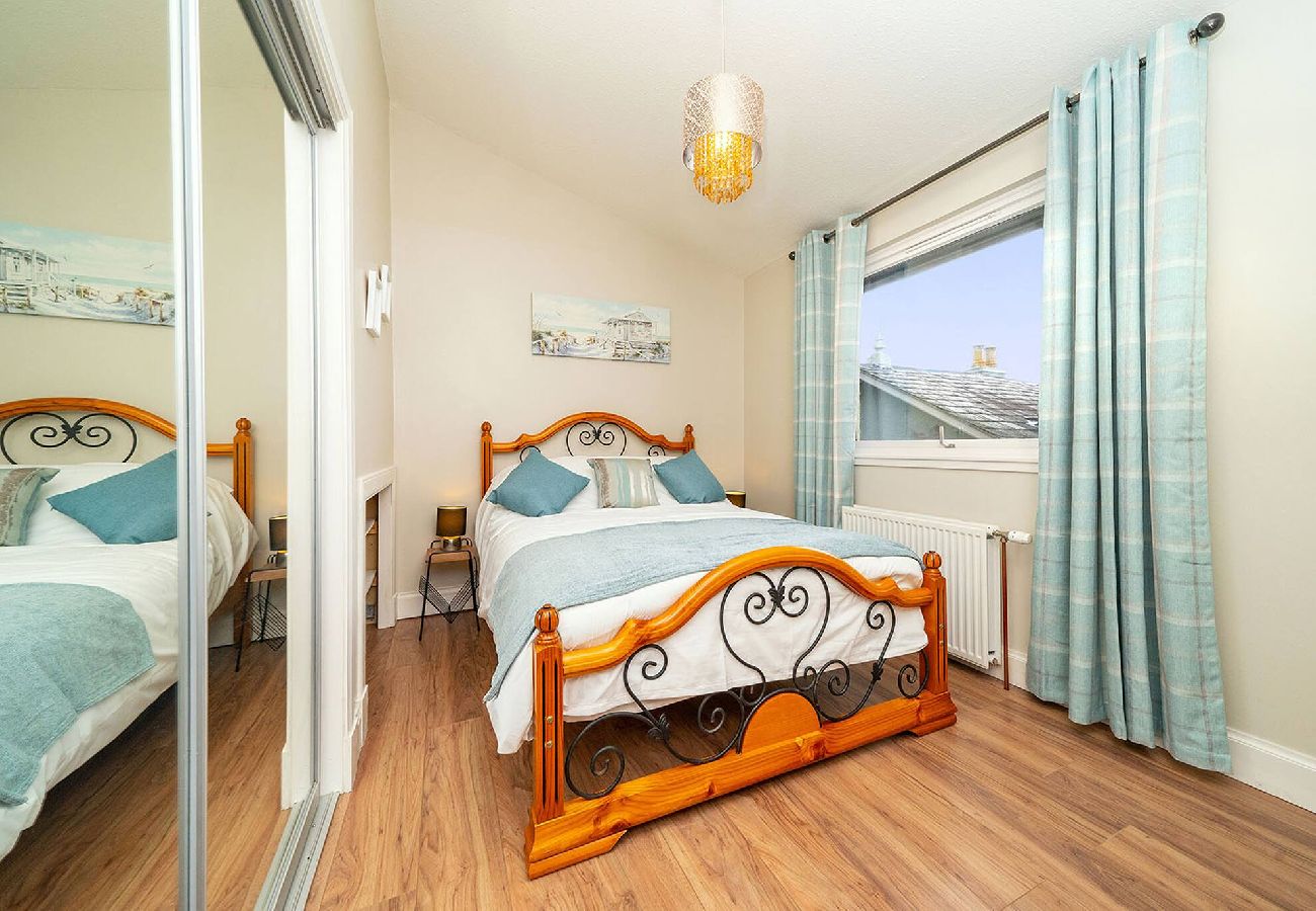 House in Broughty Ferry - FerryView Cottage