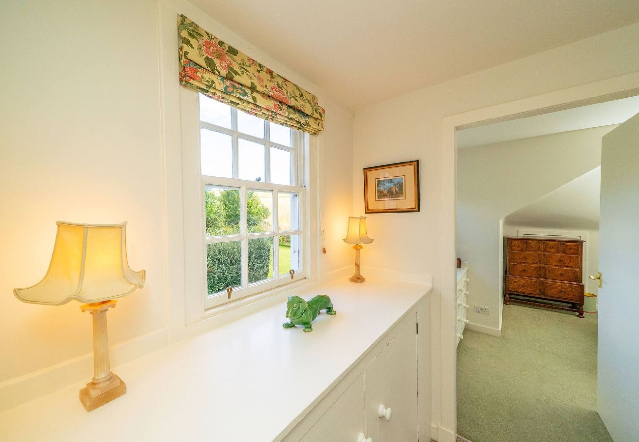 House in Eassie - Kirkgate Cottage