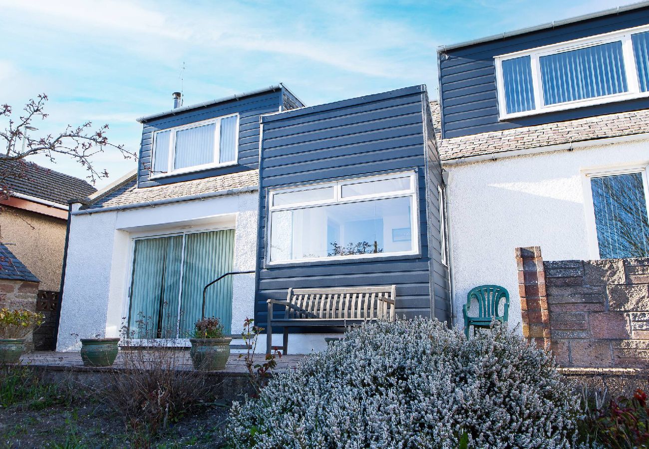 House in Carnoustie - The Albatross