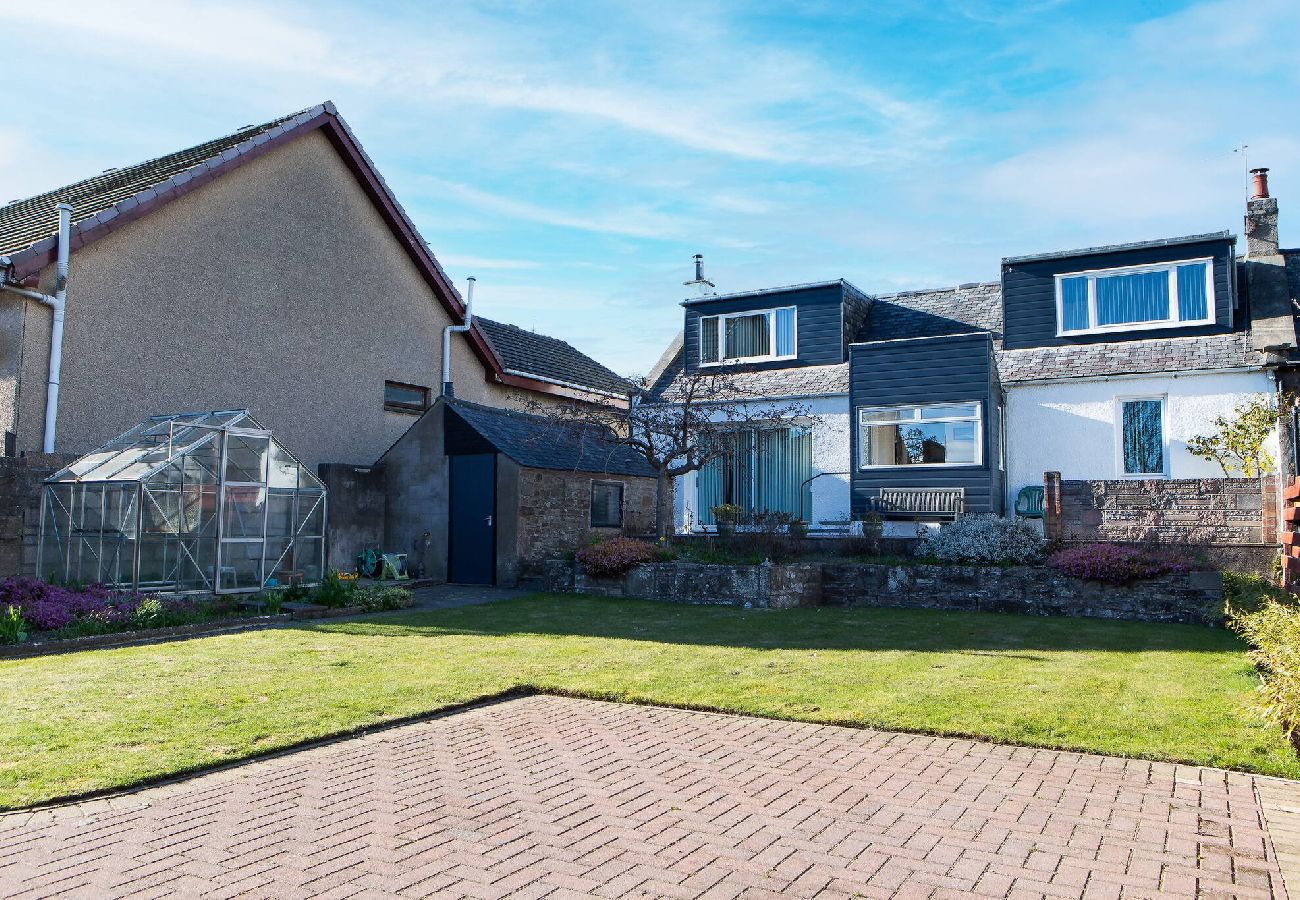 House in Carnoustie - The Albatross
