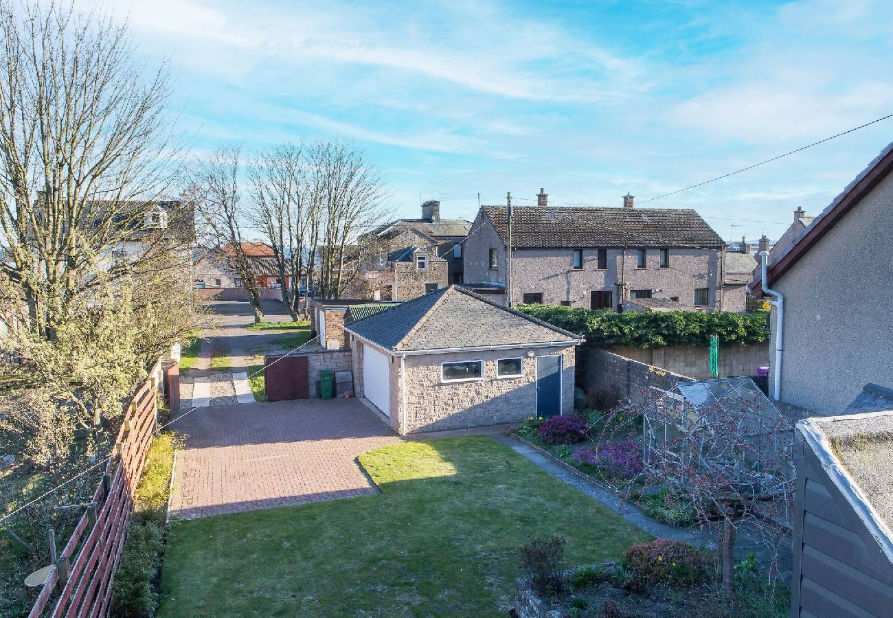 House in Carnoustie - The Albatross