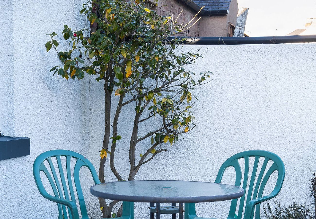 House in Carnoustie - The Albatross