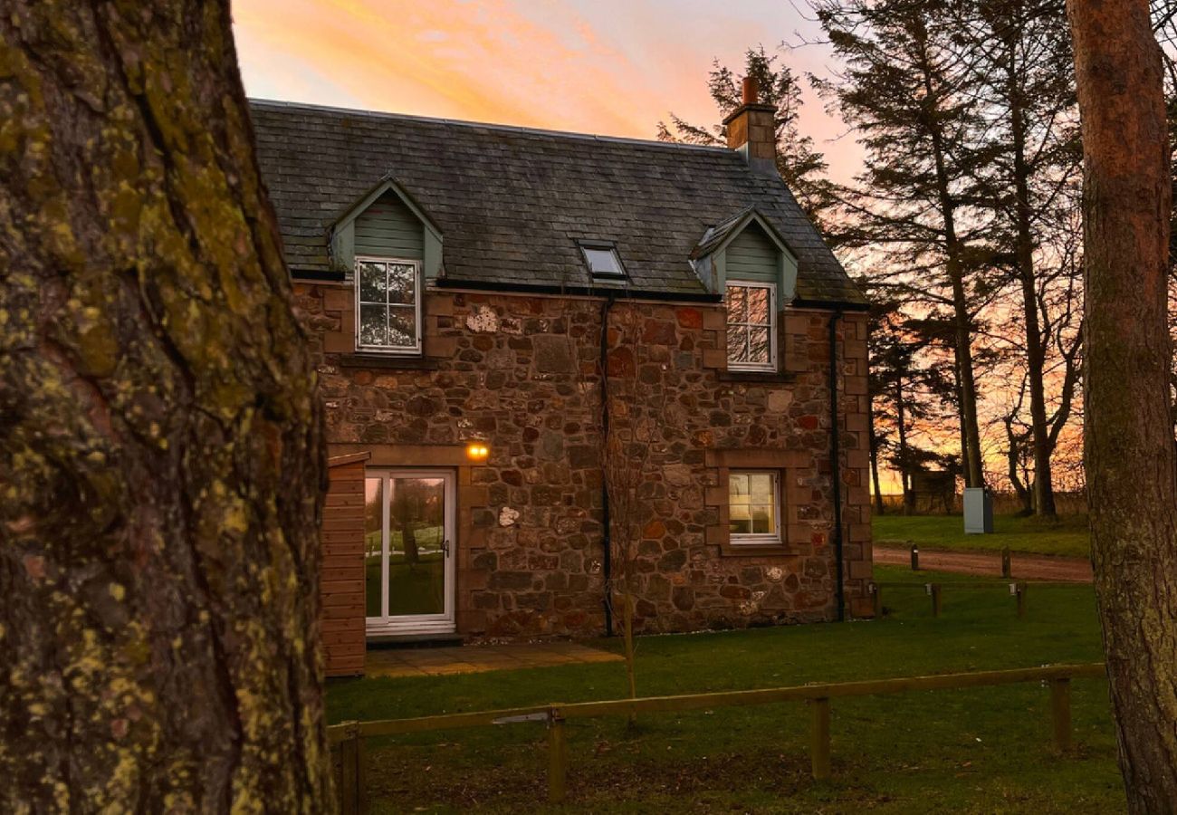 Cottage in St Andrews - At The Bay