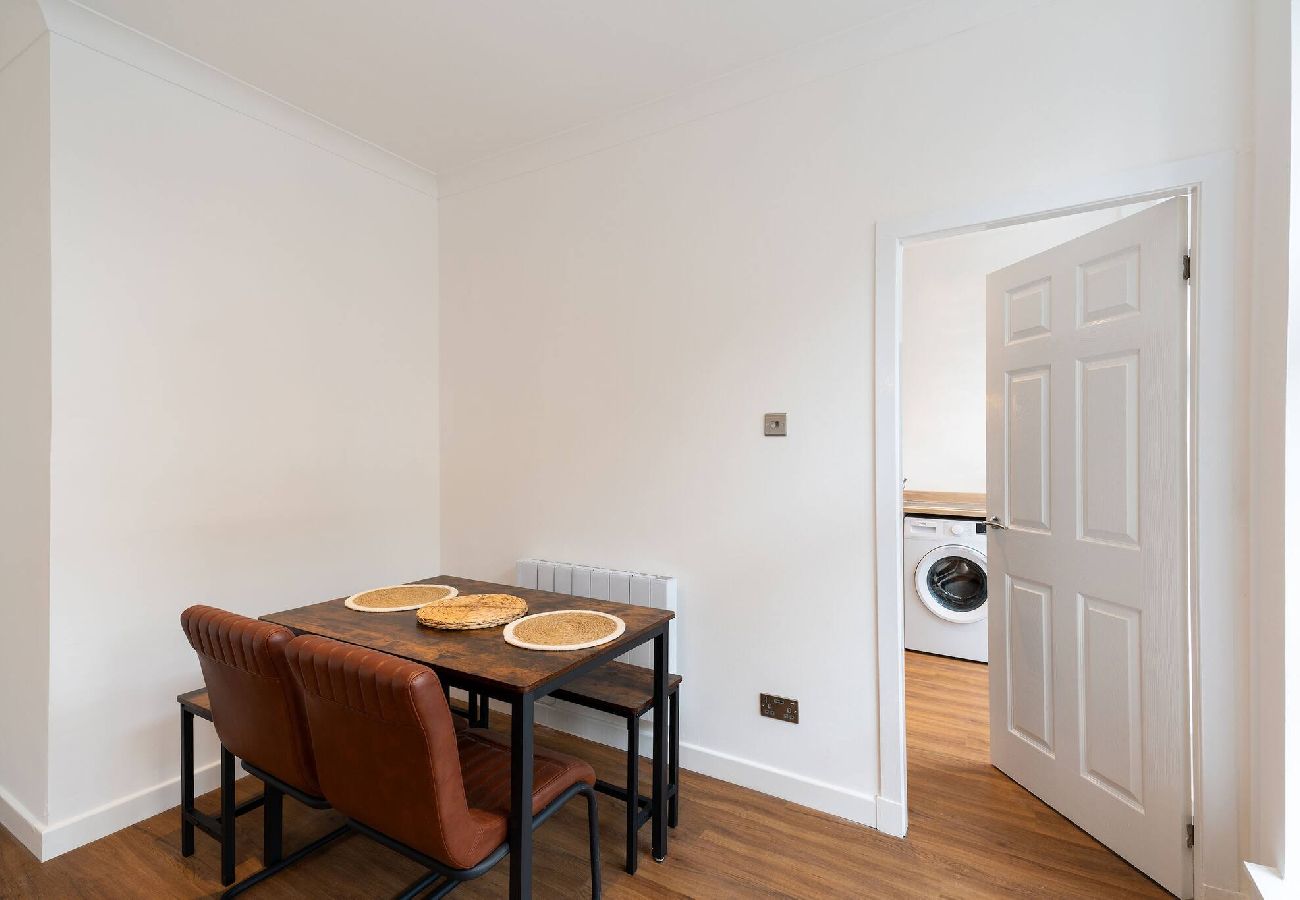 Apartment in Dundee - Bissets Bond
