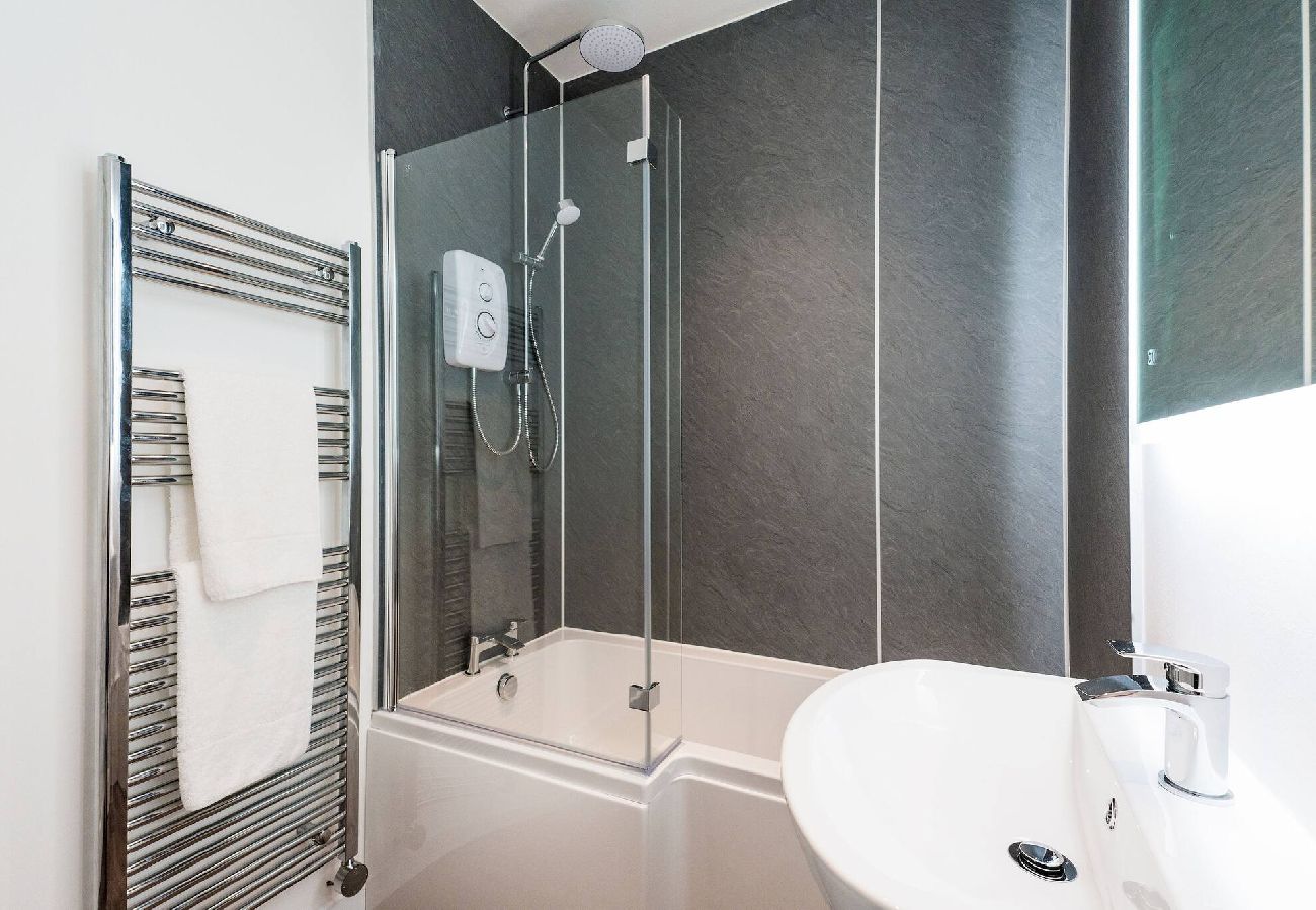 Apartment in Dundee - Bissets Bond