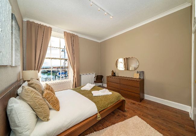 House in Arbroath - One Shore - Harbourside Townhouse House in Arbroath - One Shore - Harbourside Townhouse