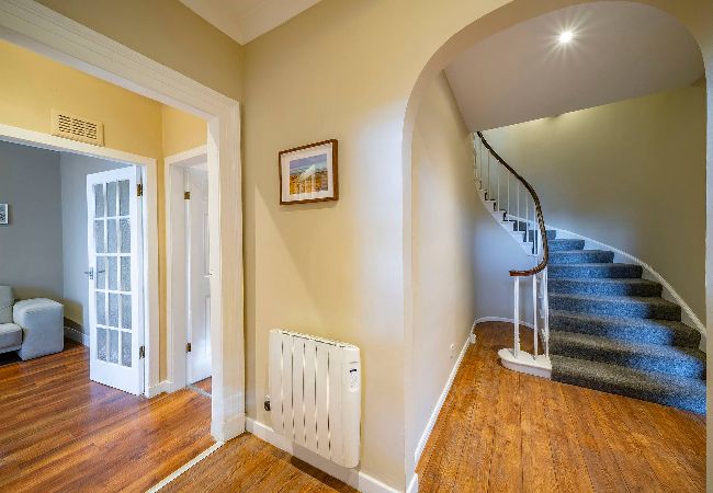 House in Arbroath - One Shore - Harbourside Townhouse House in Arbroath - One Shore - Harbourside Townhouse