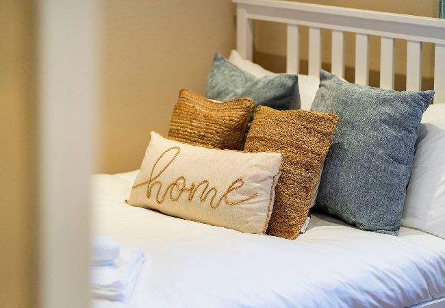 House in Arbroath - One Shore - Harbourside Townhouse House in Arbroath - One Shore - Harbourside Townhouse