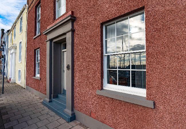 House in Arbroath - One Shore - Harbourside Townhouse House in Arbroath - One Shore - Harbourside Townhouse