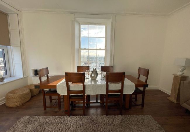 House in Arbroath - One Shore - Harbourside Townhouse House in Arbroath - One Shore - Harbourside Townhouse