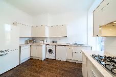 House in Arbroath - One Shore - Harbourside Townhouse