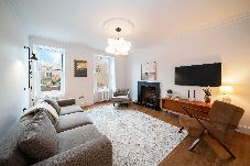 Apartment in Broughty Ferry - Regal Residence - A Trendsetter's Apartment