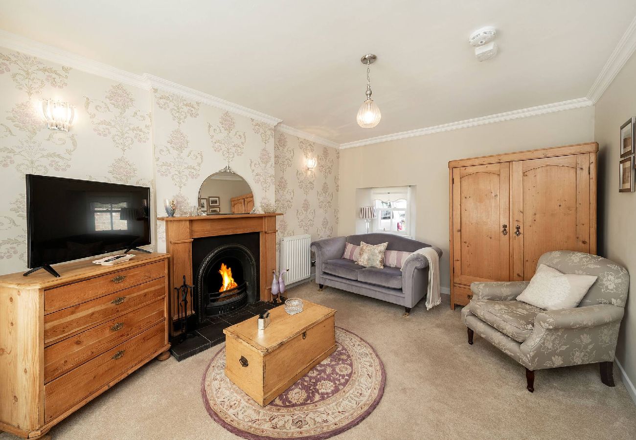 House in Kirriemuir - Thrums Cottage