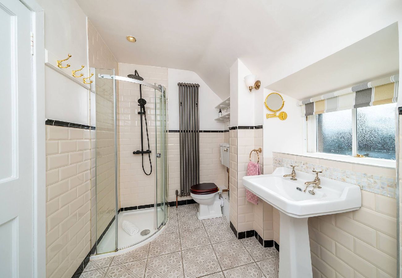 House in Kirriemuir - Thrums Cottage