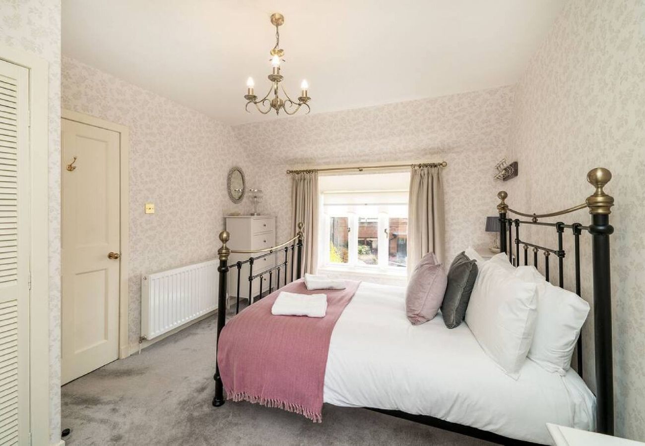 House in Kirriemuir - Thrums Cottage