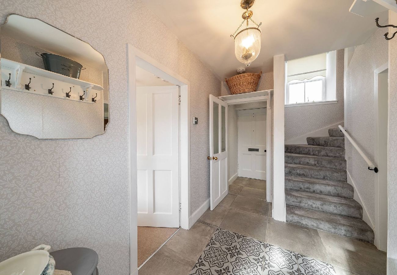 House in Kirriemuir - Thrums Cottage