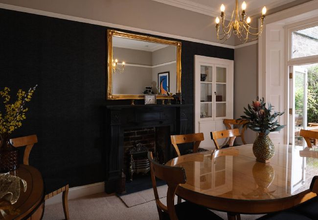 Villa in Broughty Ferry - Villa by the Sea; Escape the Ordinary Villa in Broughty Ferry - Villa by the Sea; Escape the Ordinary