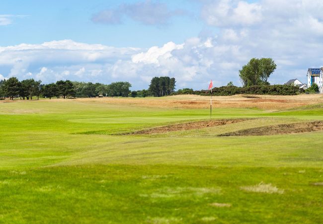 Villa in Broughty Ferry - Villa by the Sea; Escape the Ordinary Villa in Broughty Ferry - Villa by the Sea; Escape the Ordinary