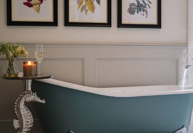 Villa in Broughty Ferry - Villa by the Sea; Escape the Ordinary Villa in Broughty Ferry - Villa by the Sea; Escape the Ordinary