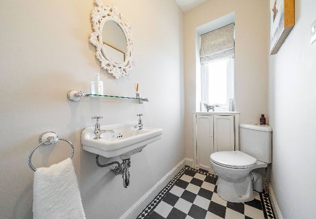 Villa in Broughty Ferry - Villa by the Sea; Escape the Ordinary Villa in Broughty Ferry - Villa by the Sea; Escape the Ordinary