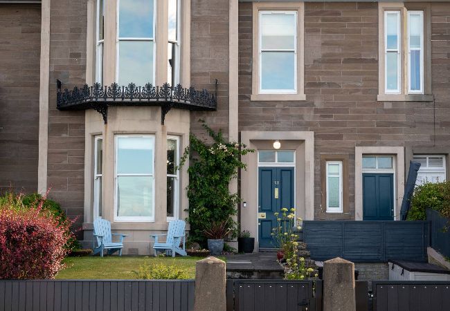 Villa in Broughty Ferry - Villa by the Sea; Escape the Ordinary Villa in Broughty Ferry - Villa by the Sea; Escape the Ordinary