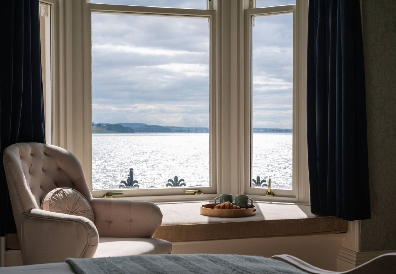 House in Broughty Ferry - Villa by the Sea