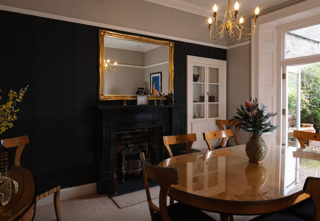 House in Broughty Ferry - Villa by the Sea