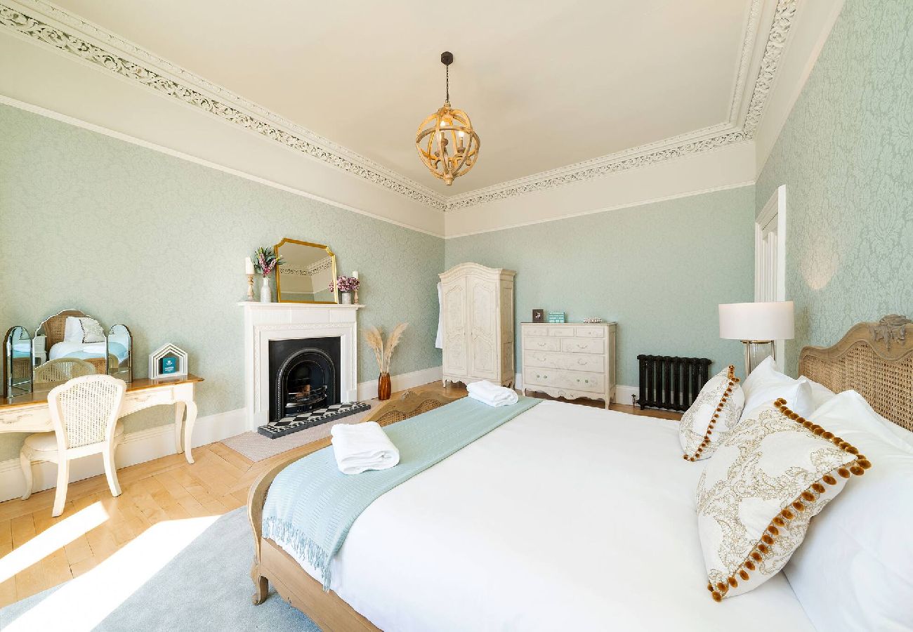 House in Broughty Ferry - Villa by the Sea
