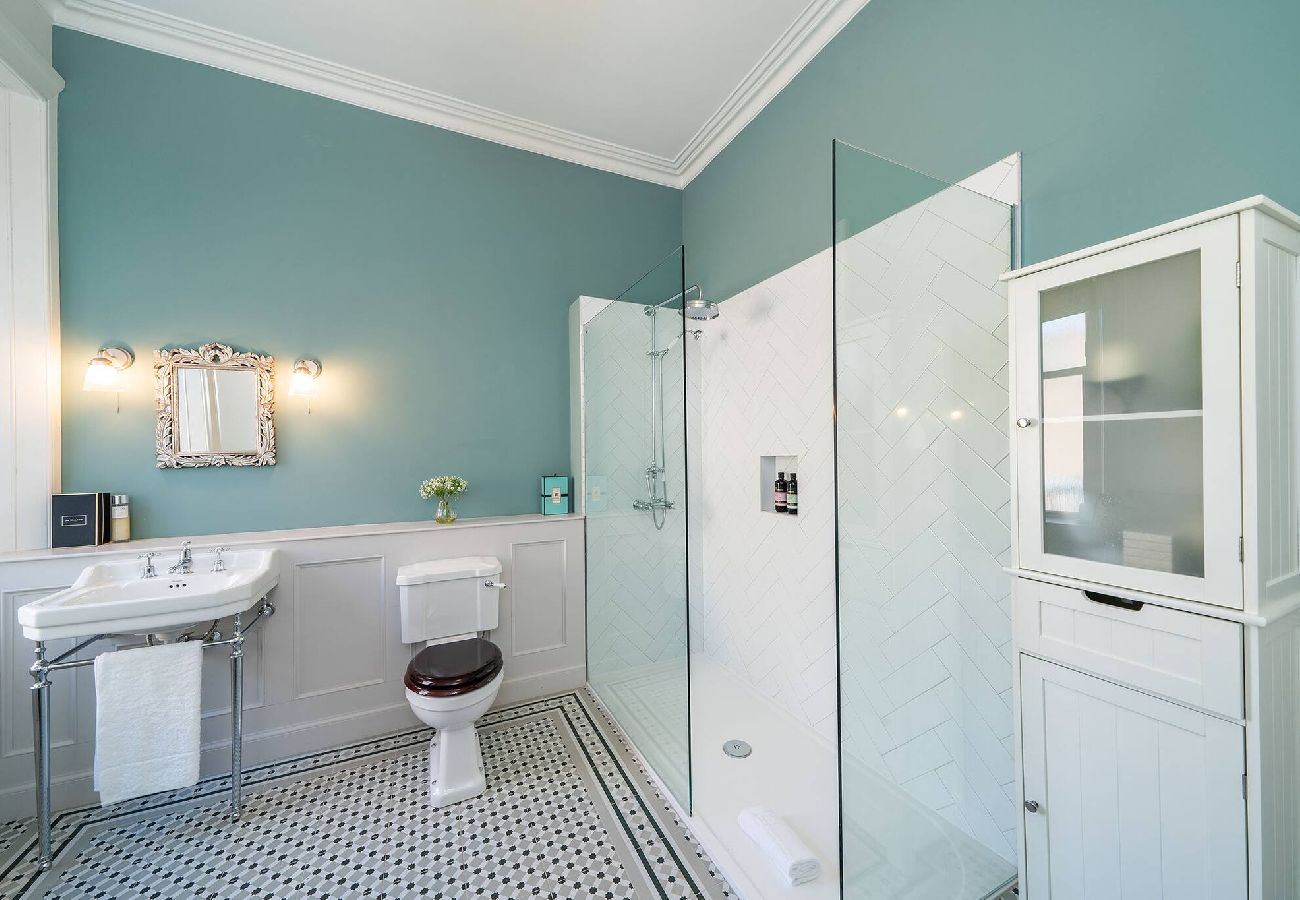 House in Broughty Ferry - Villa by the Sea