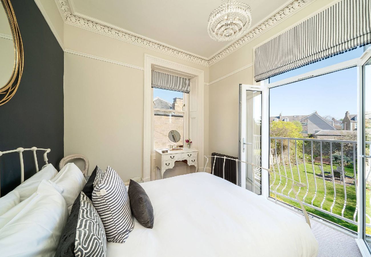 House in Broughty Ferry - Villa by the Sea