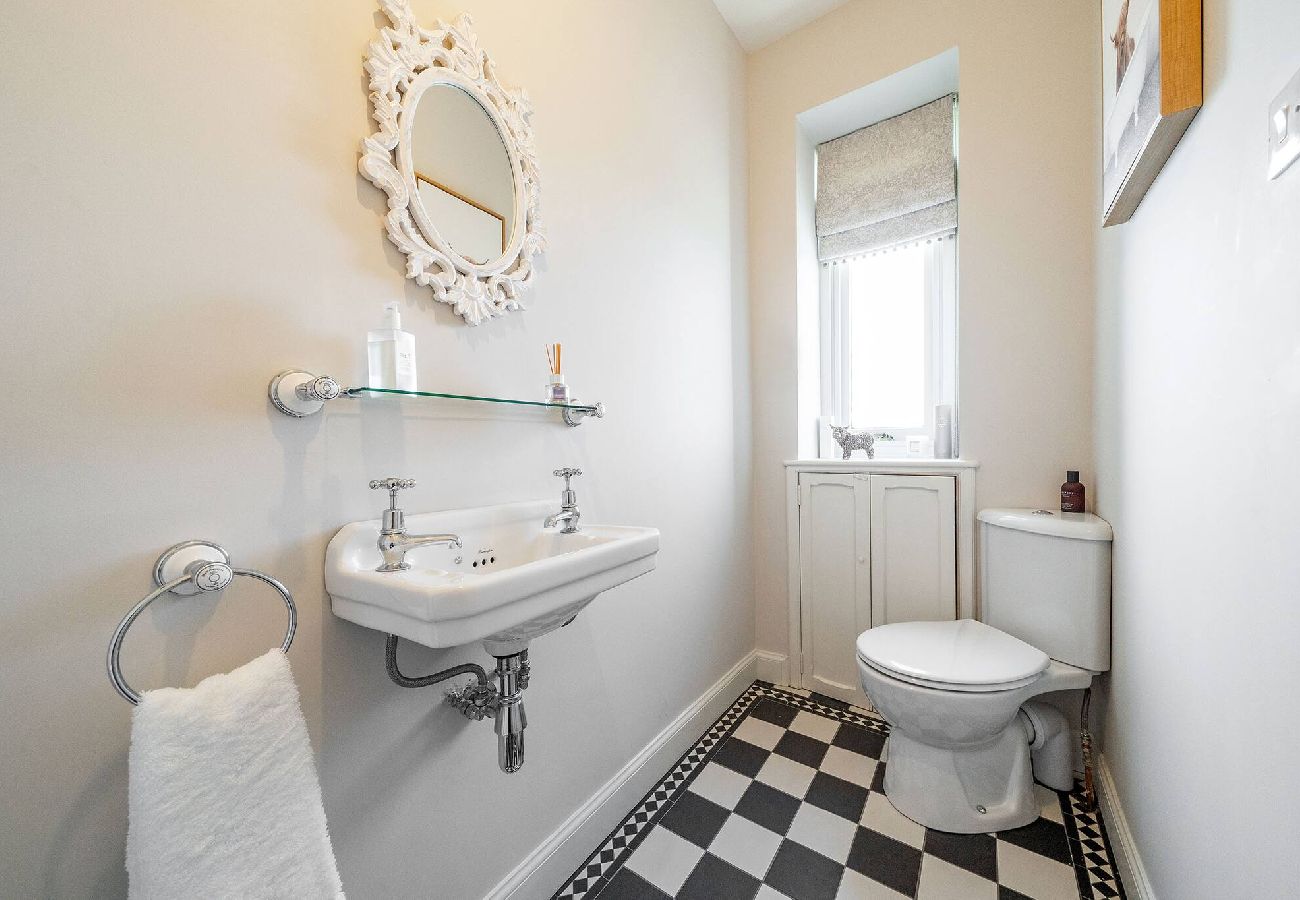 House in Broughty Ferry - Villa by the Sea