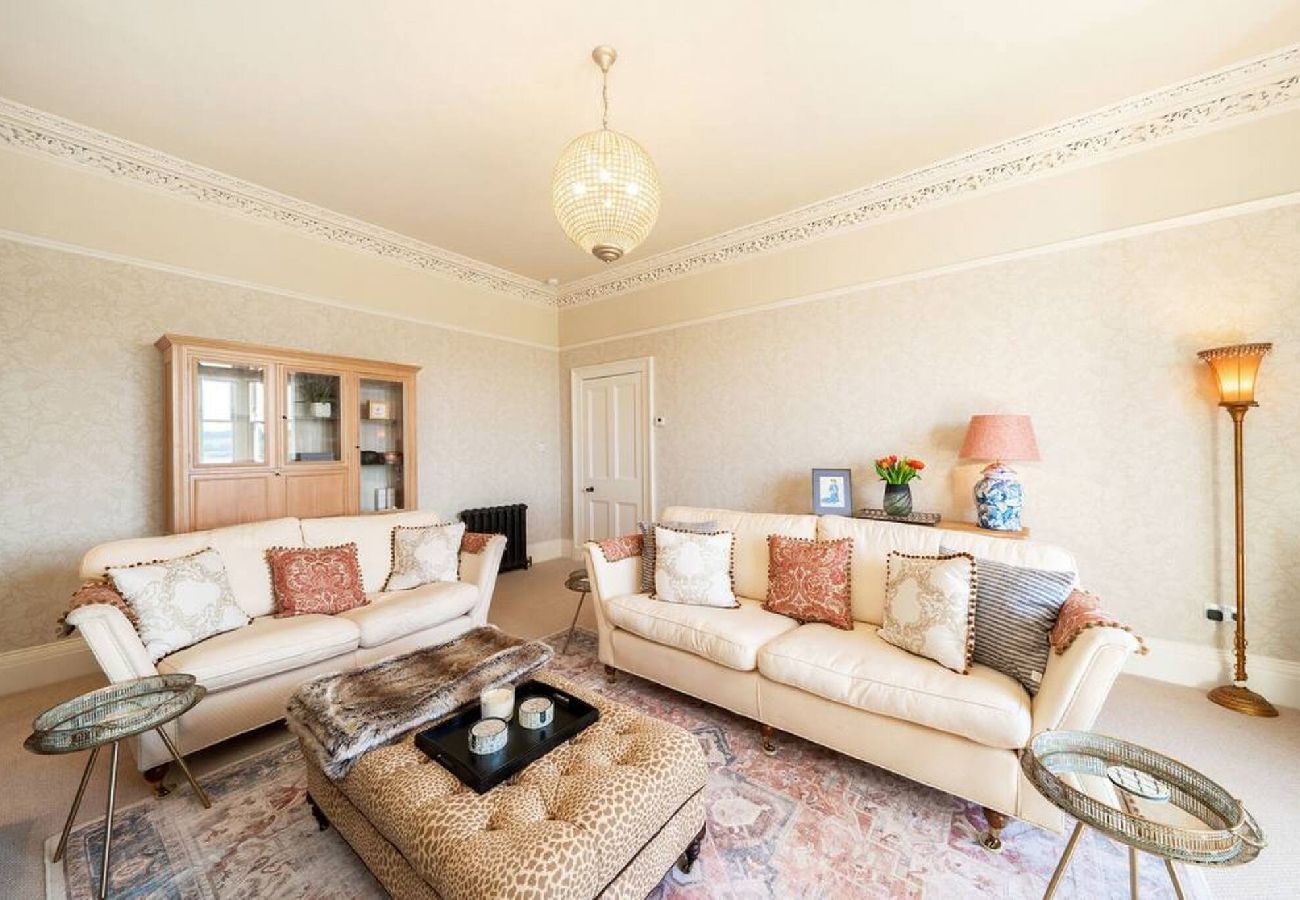 House in Broughty Ferry - Villa by the Sea