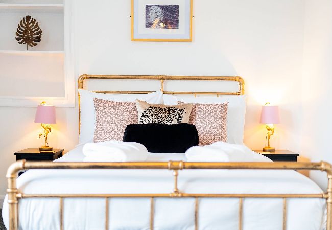 House in Broughty Ferry - The Palm - Eclectic Bliss House in Broughty Ferry - The Palm - Eclectic Bliss