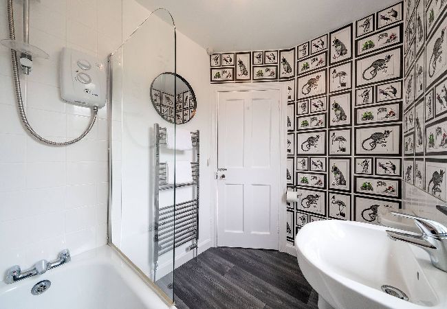 House in Broughty Ferry - The Palm - Eclectic Bliss House in Broughty Ferry - The Palm - Eclectic Bliss