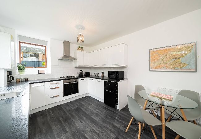 House in Broughty Ferry - The Palm - Eclectic Bliss House in Broughty Ferry - The Palm - Eclectic Bliss