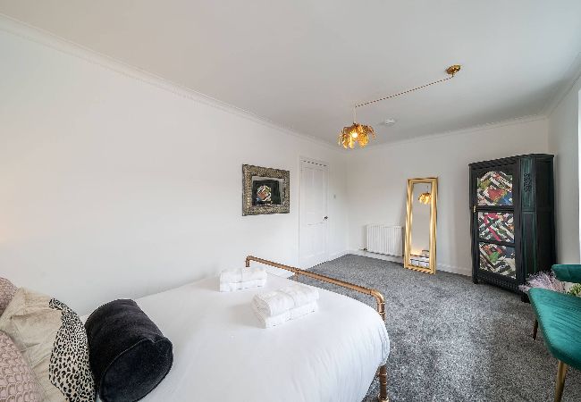 House in Broughty Ferry - The Palm - Eclectic Bliss House in Broughty Ferry - The Palm - Eclectic Bliss