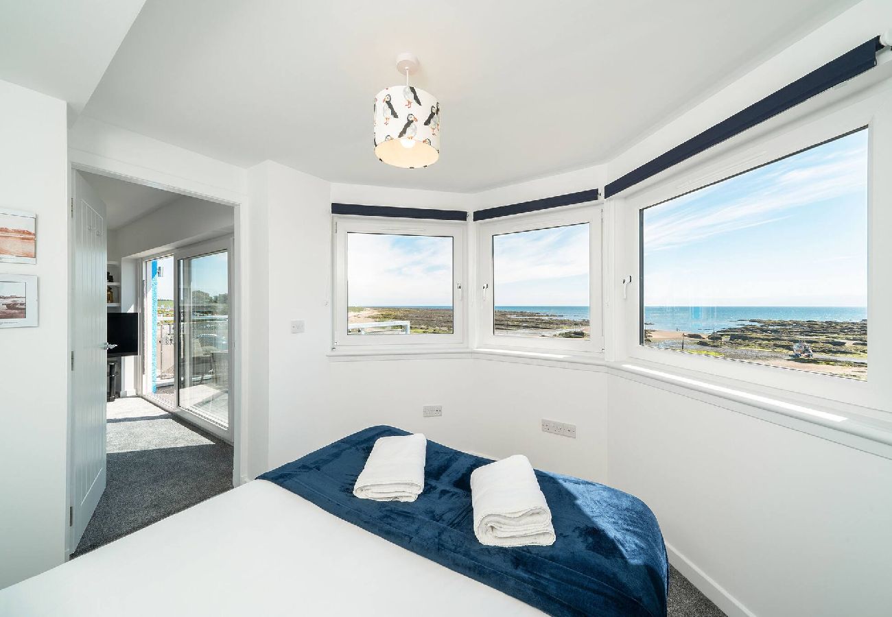 House in Westhaven - The Beach Boathouse