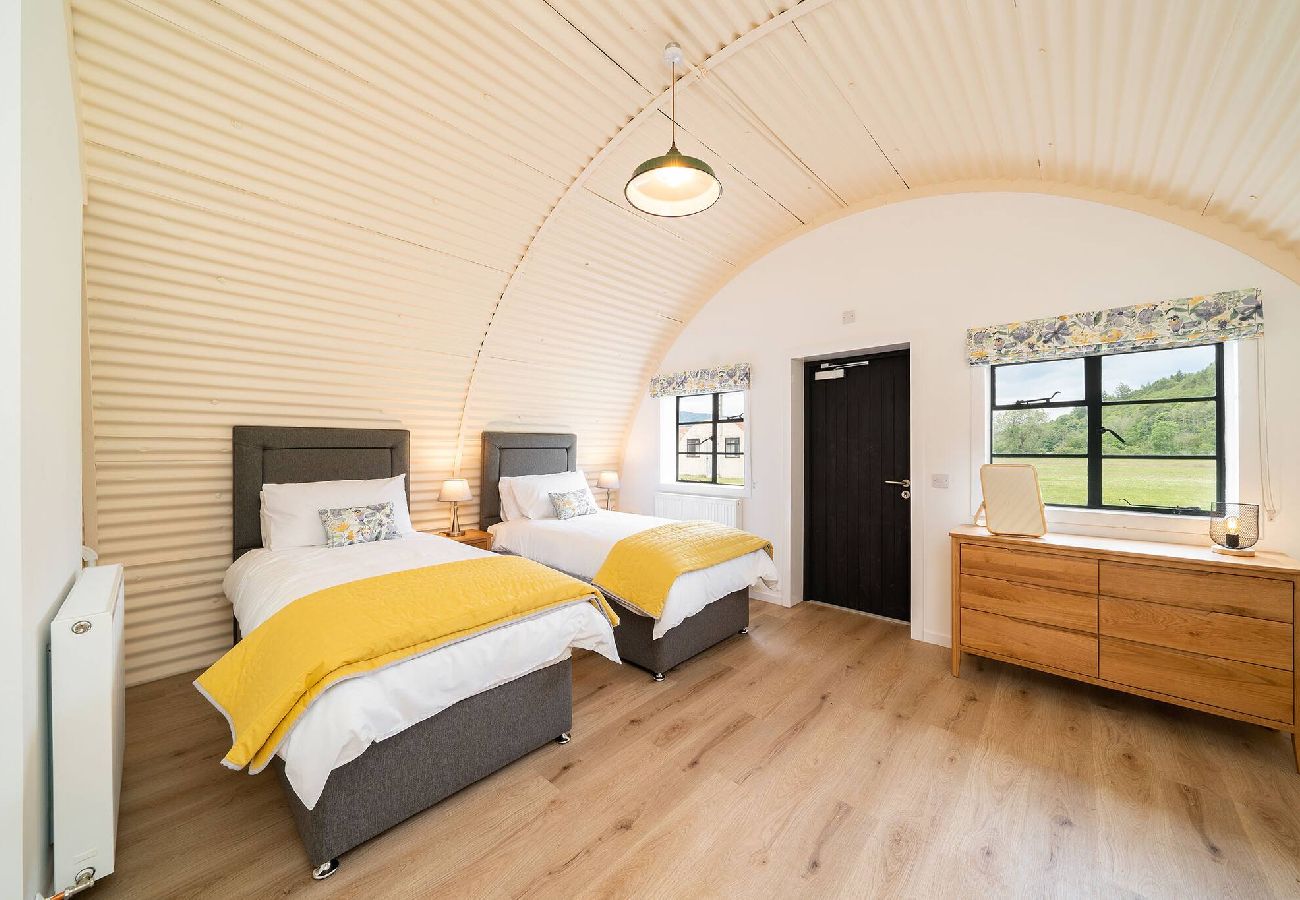 Apartment in Comrie - Cultybraggan Hut 37