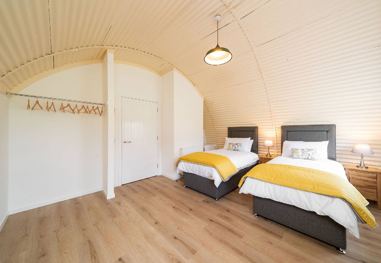 Apartment in Comrie - Cultybraggan Hut 37