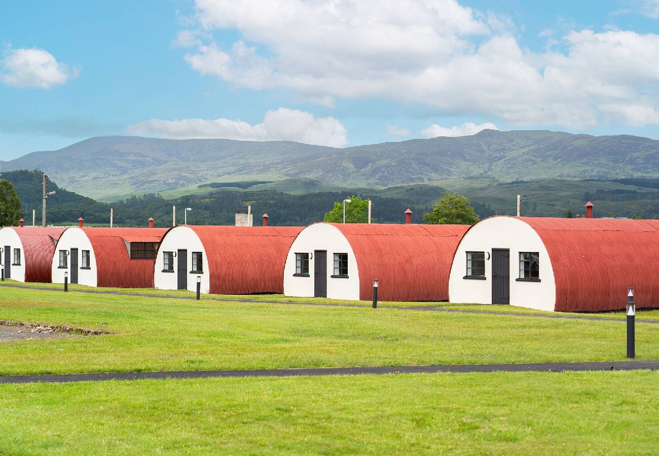 Apartment in Comrie - Cultybraggan Hut 37