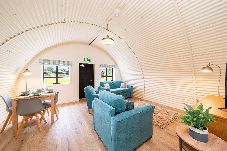 Apartment in Comrie - Hut 37 Cultybraggan Camp