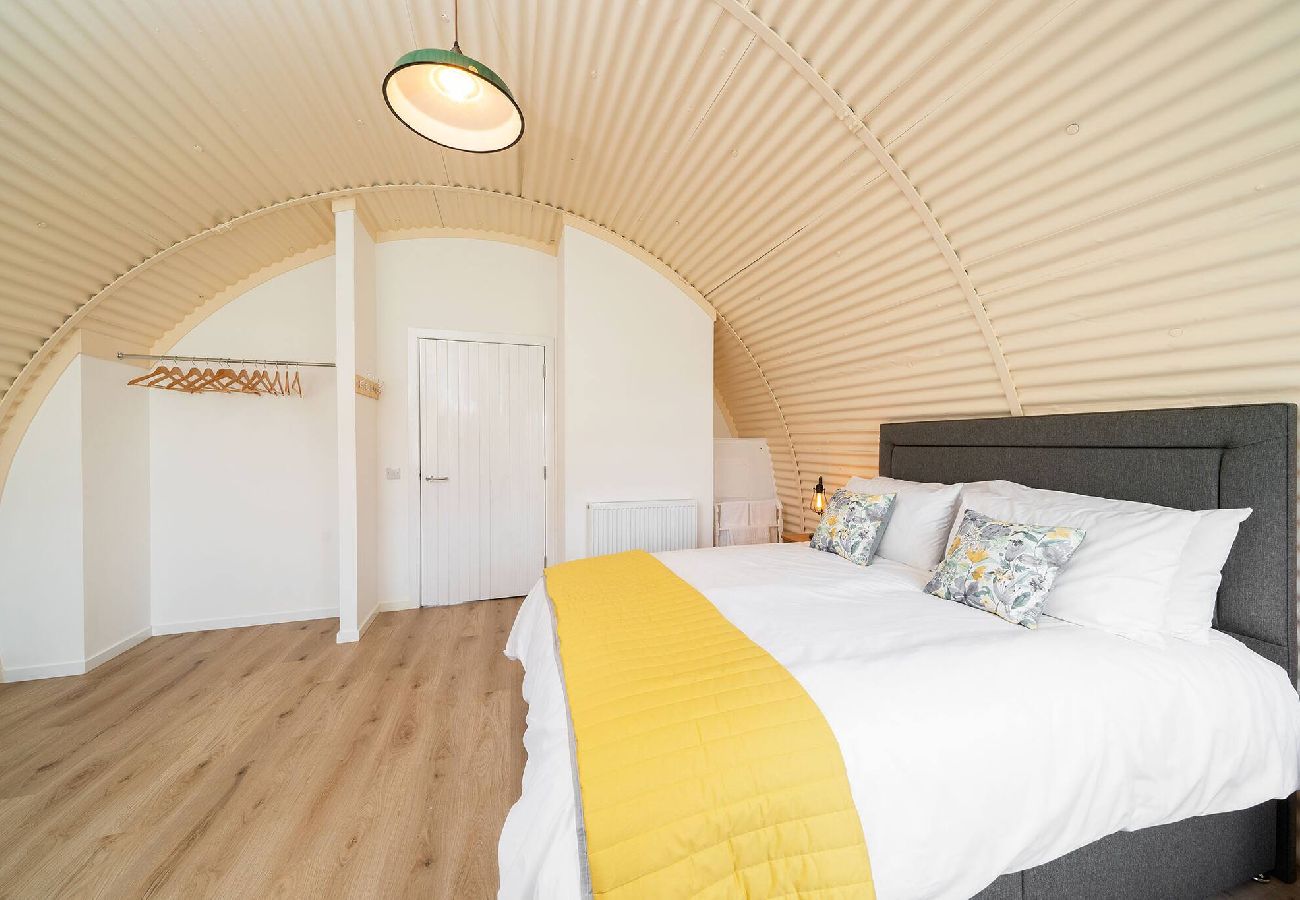 Apartment in Comrie - Cultybraggan Hut 36