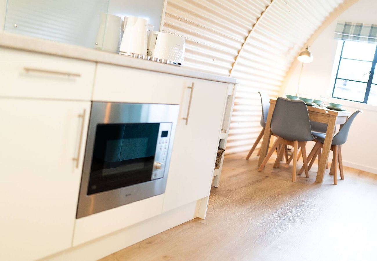 Apartment in Comrie - Cultybraggan Hut 36