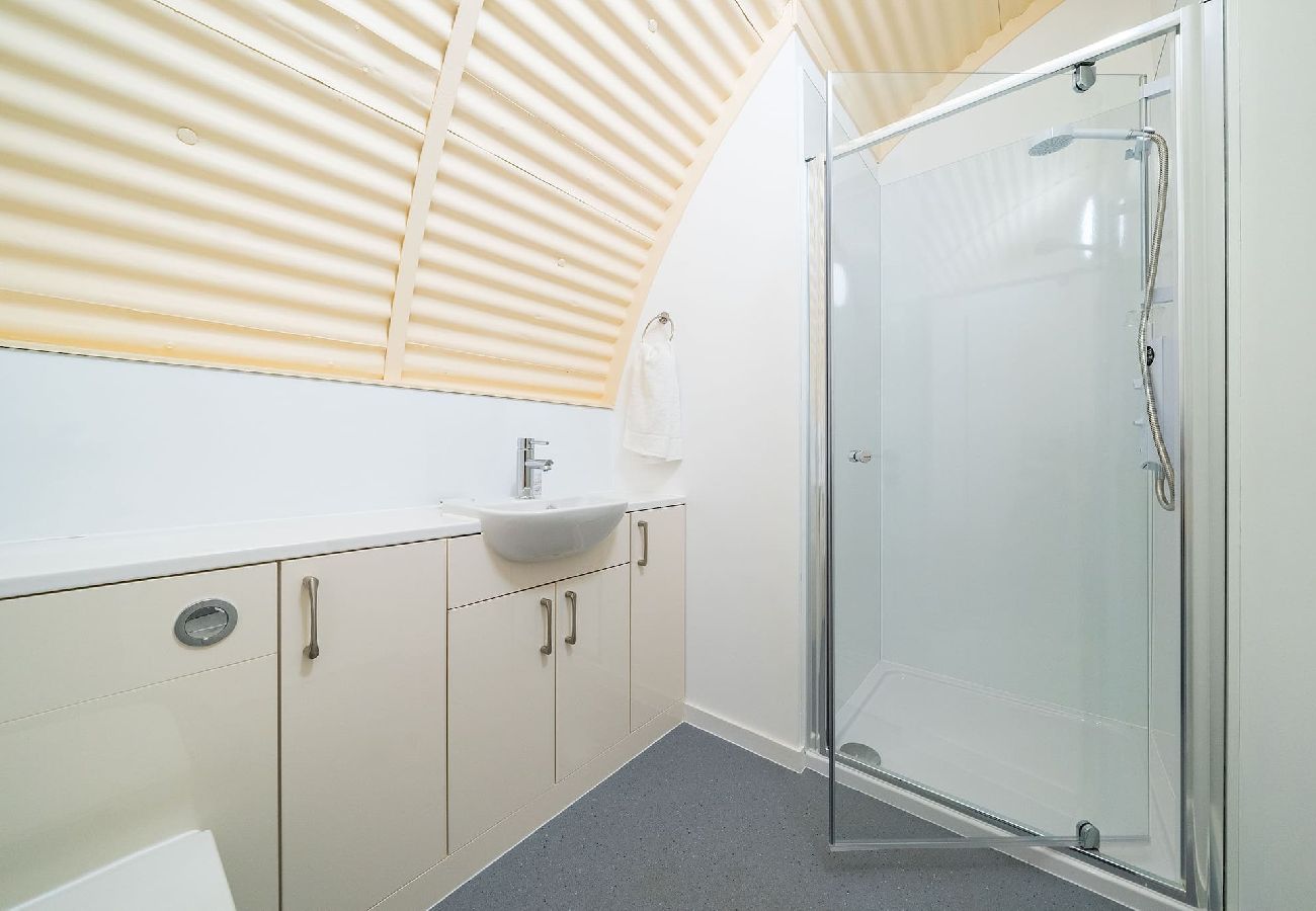 Apartment in Comrie - Cultybraggan Hut 34