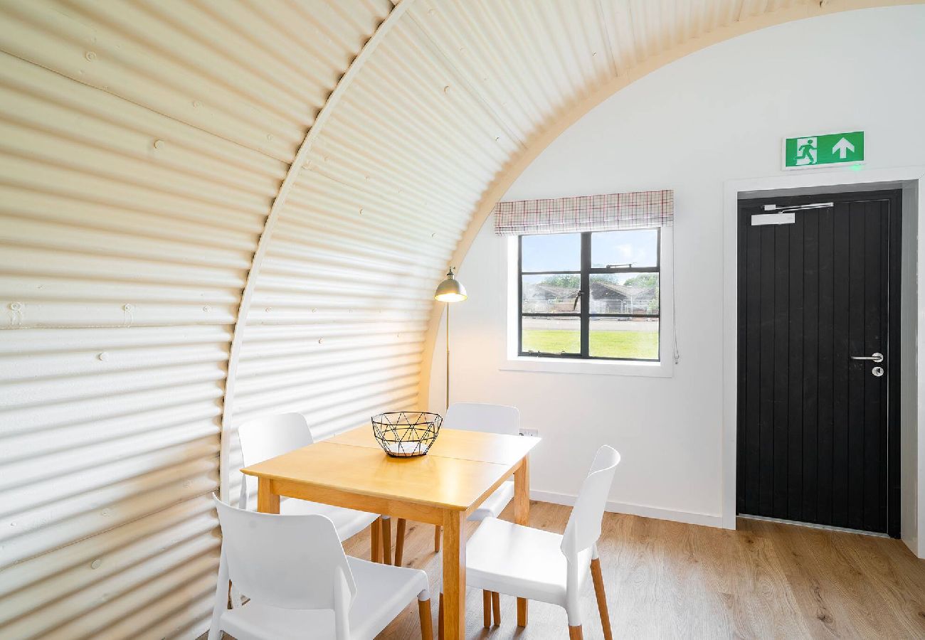 Apartment in Comrie - Cultybraggan Hut 34