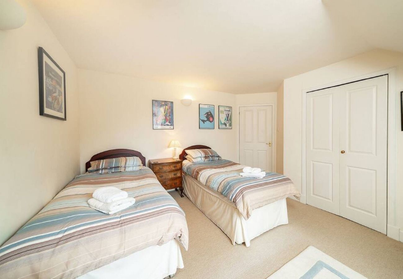 House in Comrie - Earnside Cottage